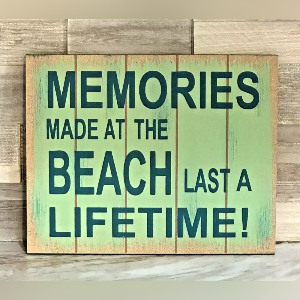 Beachcombers Memories Made at the Beach Last a Lifetime 8”x6.5” Wood Sign Plaque